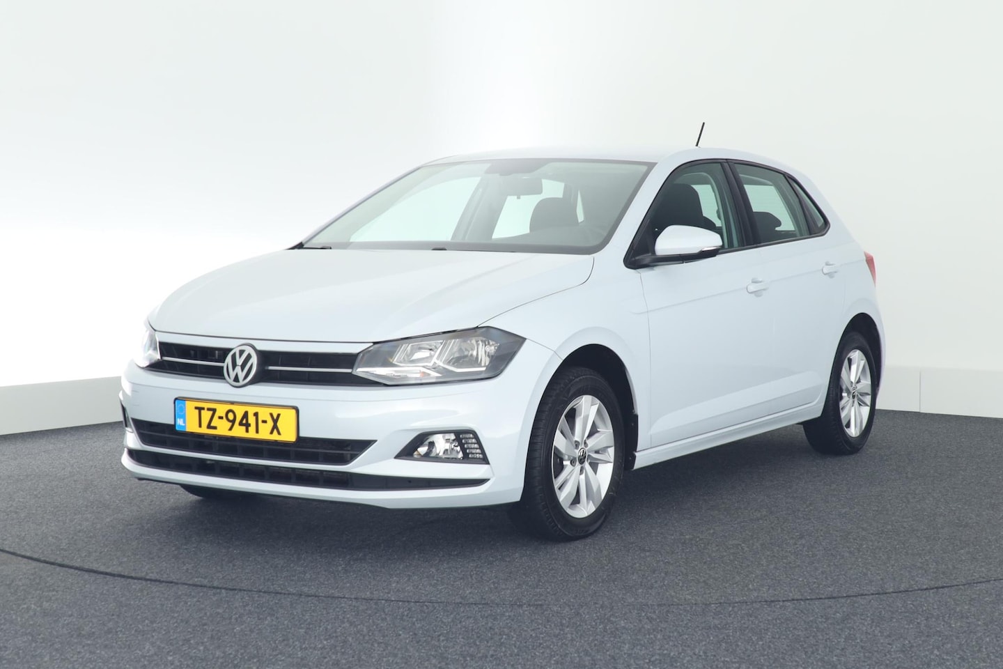 Volkswagen Polo - 1.0 TSI 95pk Comfortline Climate Control Navigatie - AutoWereld.nl