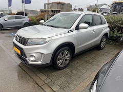Suzuki Vitara - 1.4 BOOSTERJET SELECT SMART HYBRID Adaptive Cruise | Dodehoeksensoren | Navi