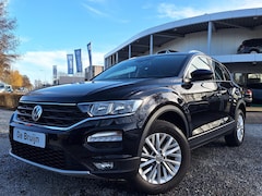 Volkswagen T-Roc - 1.0 TSI Style (Trekhaak, Navi, Clima, Pdc)