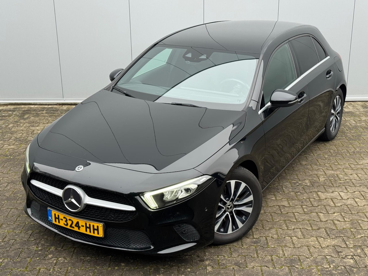 Mercedes-Benz A-klasse - A180 BUSINESS SOLUTION STOELVERWARMING FULLSCREEN DAB+ NAP HALF LEDER - AutoWereld.nl