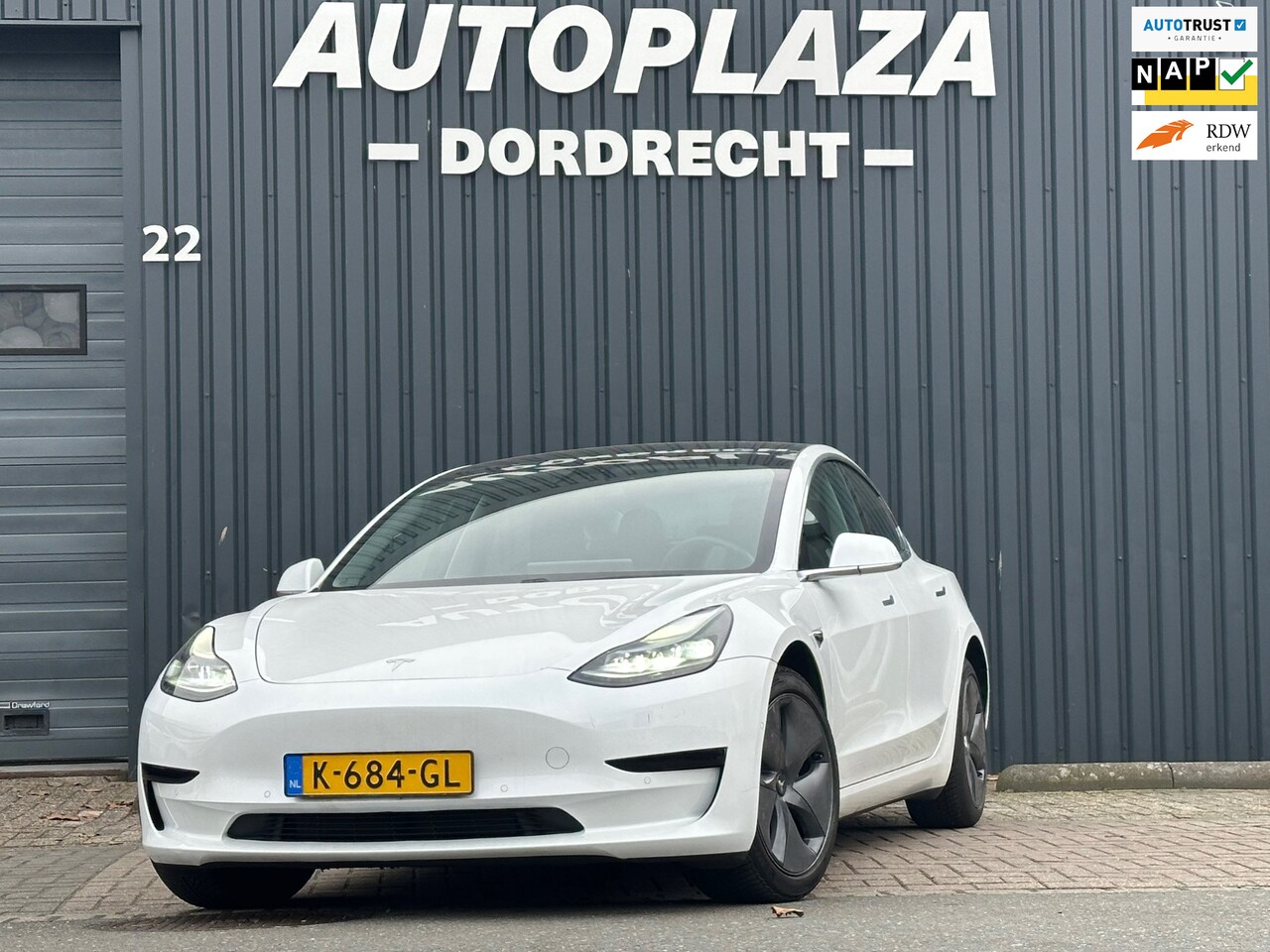 Tesla Model 3 - Standard RWD Plus 60 kWh - AutoWereld.nl