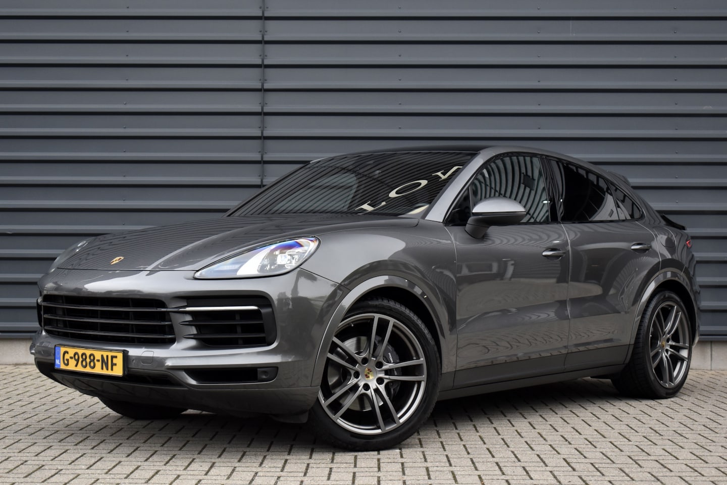 Porsche Cayenne Coupé - 3.0 E-Hybrid 462pk Sport Chrono | Pano | Achterasbesturing | 21'' Wielen | Leder Dashbord - AutoWereld.nl