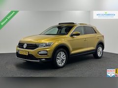 Volkswagen T-Roc - 1.0 TSI Style Business PANO LM TREKHAAK DAB CRUISE
