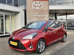 Toyota Yaris - 1.5 Hybrid Premium PANODAK LM-VELGEN CRUISE CAMERA BLUETOOTH KEYLESS DAB