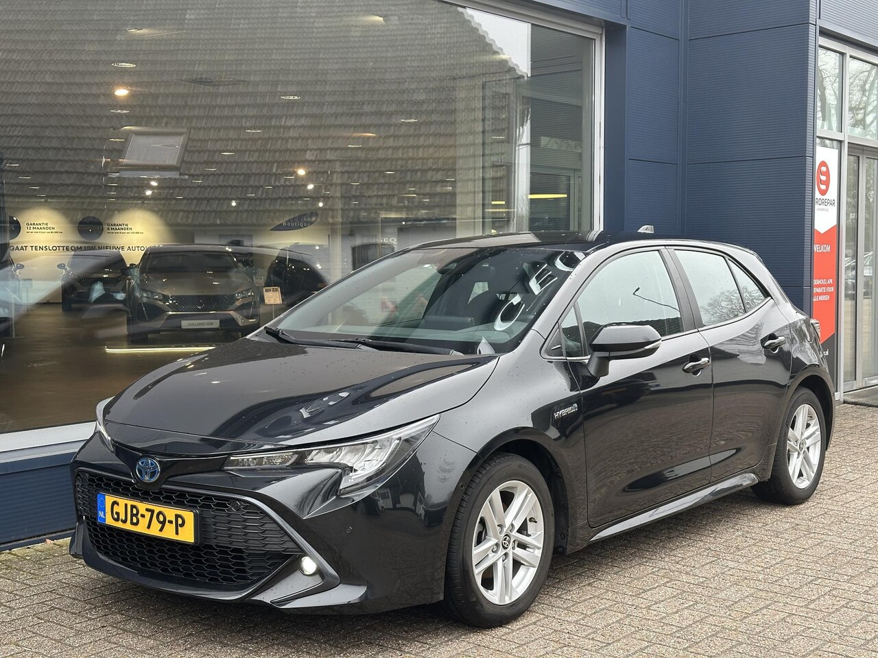 Toyota Corolla - 1.8 Hybrid Dynamic Limited | Automaat | Navigatie | Afneembare Trekhaak | LED Verlichting - AutoWereld.nl