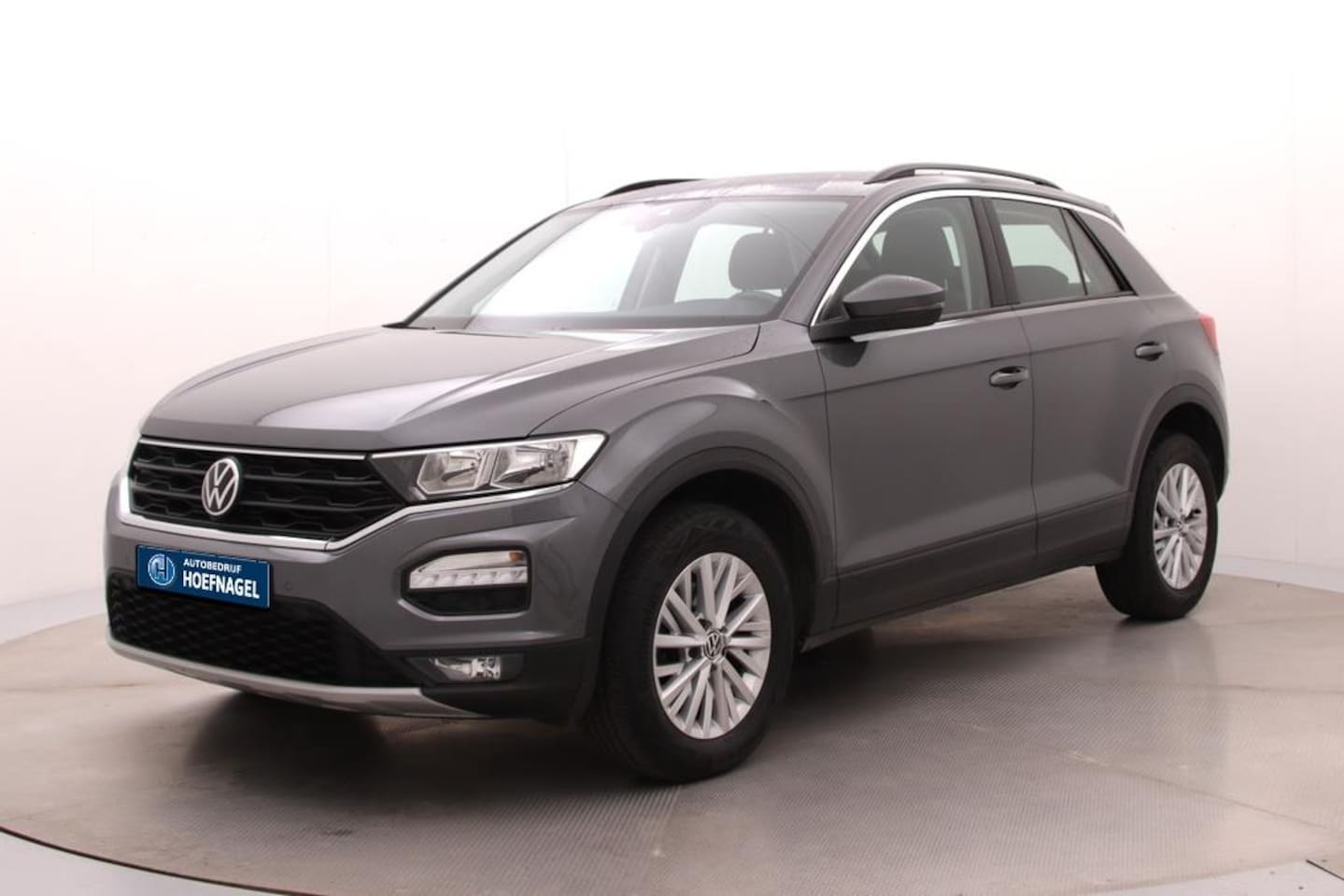 Volkswagen T-Roc - 1.5 TSI Style Automaat | Camera | Parkeersensoren | Adaptive Cruise Control | Trekhaak | S - AutoWereld.nl
