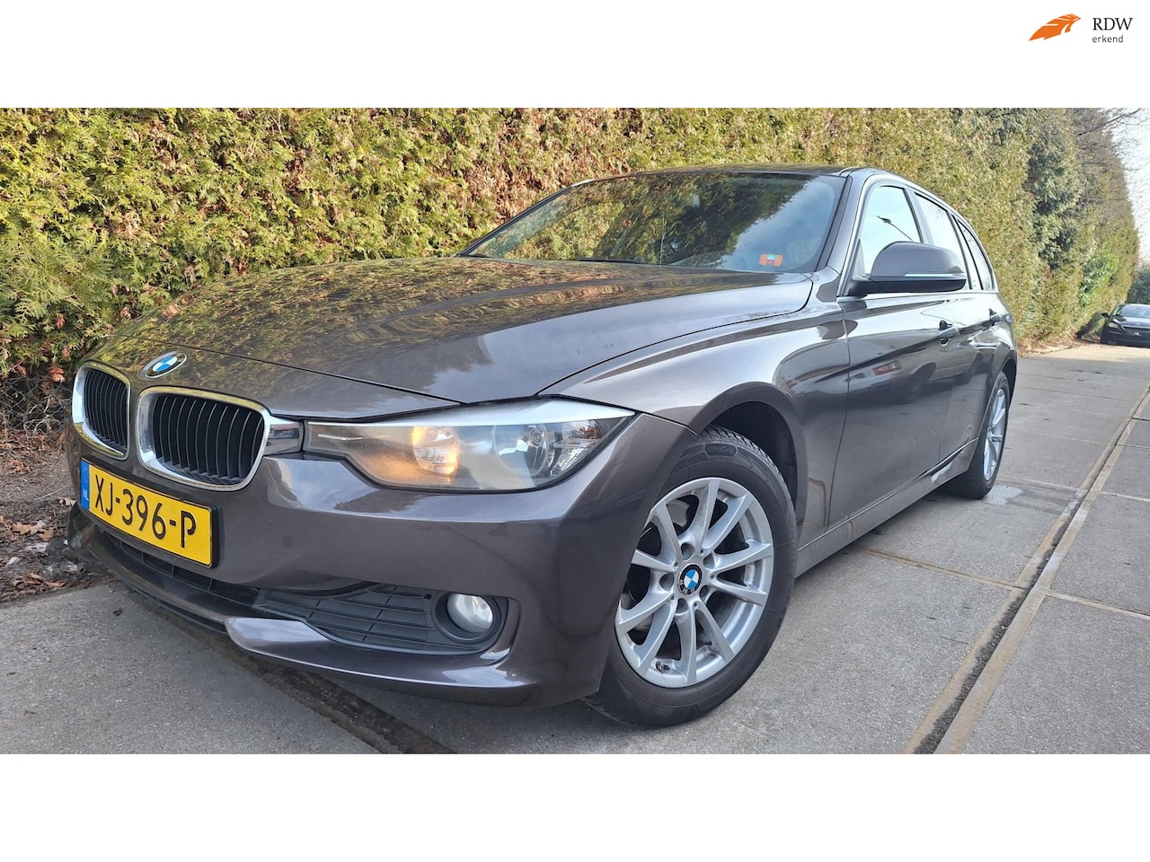 BMW 3-serie Touring - 316d Executive 316d Executive - AutoWereld.nl