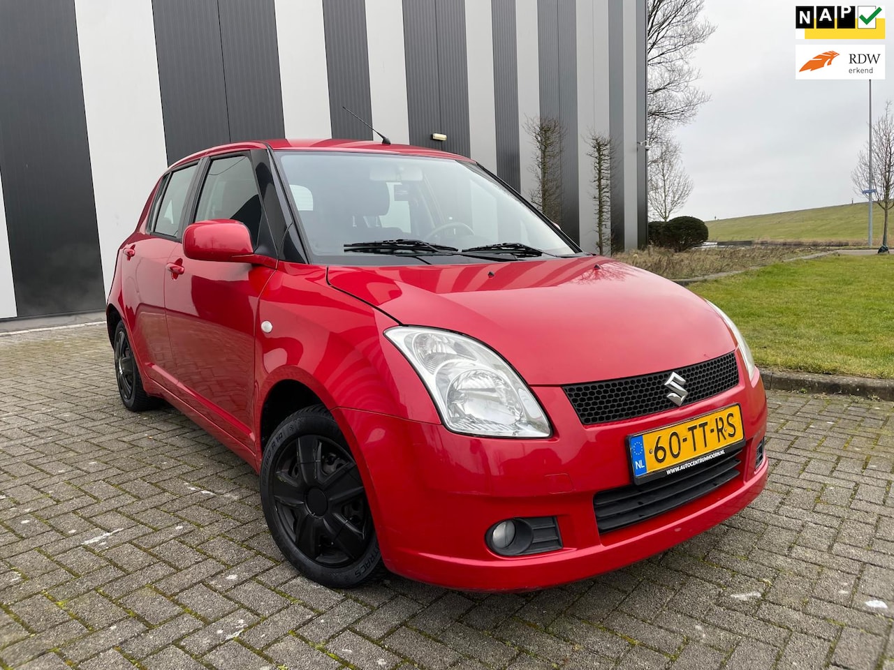 Suzuki Swift - 1.5 GLS Automaat-Lage Km-Nw APK-Airco-ElekPakket - AutoWereld.nl