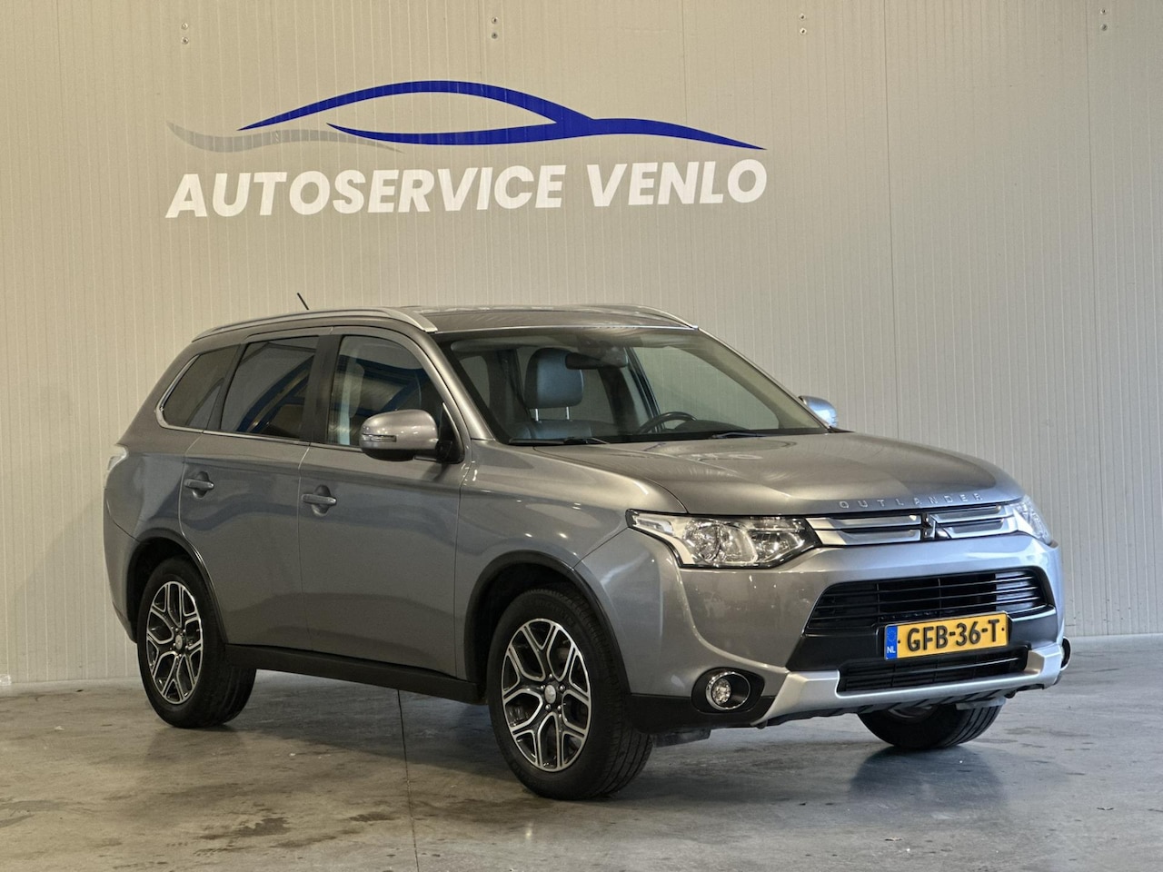 Mitsubishi Outlander - 2.2 DI-D Business Edition 4WD 2.2 DI-D Business Edition 4WD 7pers. - AutoWereld.nl
