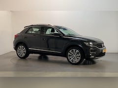 Volkswagen T-Roc - 1.5 TSI 150pk DSG Sport Virtual Cockpit Navigatie Parkeersensoren DAB+