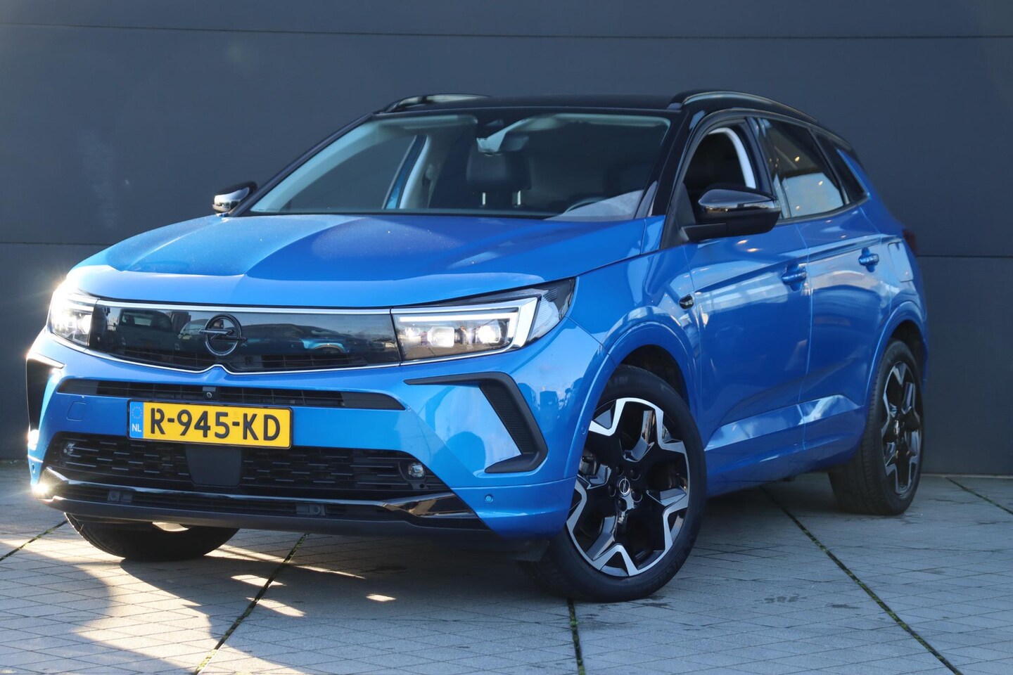 Opel Grandland - 1.6 Turbo Plug-In Hybrid Ultimate / Leder / Camera / 19'' - AutoWereld.nl