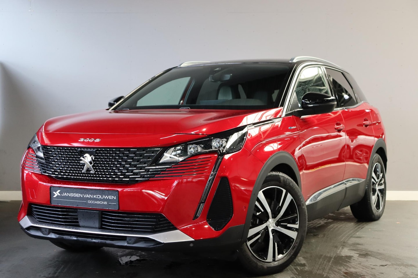 Peugeot 3008 - 1.6 HYbrid4 300 GT SOH 94% / LED / Night Vision / Achteruitrijcamera - AutoWereld.nl