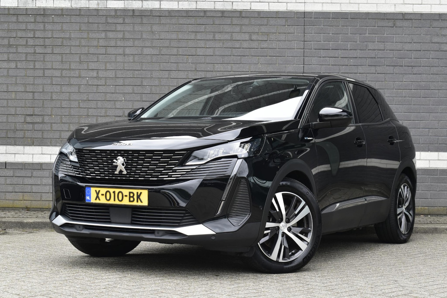 Peugeot 3008 - 1.6 HYbrid 300 Allure Pack Business / PHEV / 300PK / Camera / Carplay / Stoelverwarming / - AutoWereld.nl