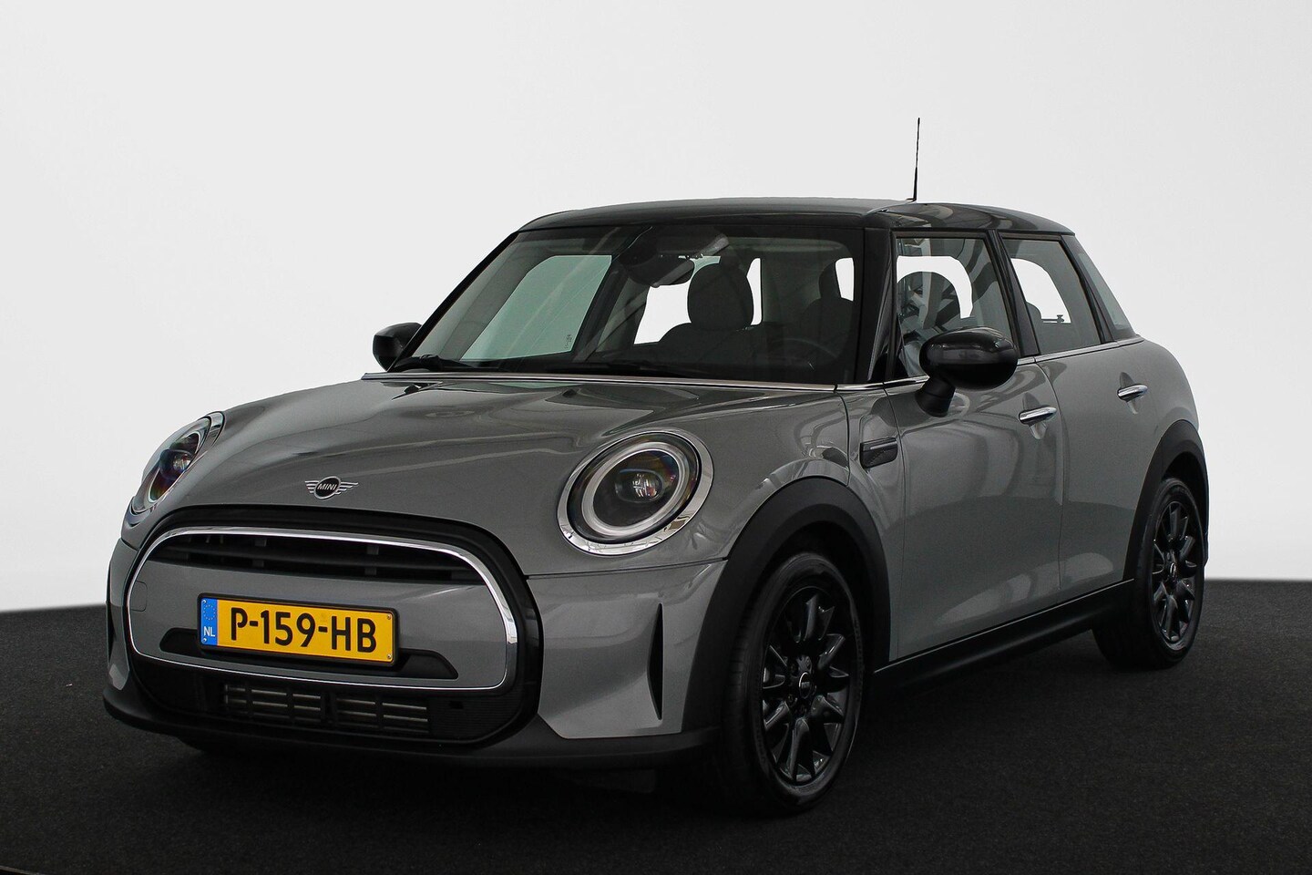 MINI Cooper - Mini 1.5 Business Edition Automaat Sportstoelen Navi LED Koplampen - AutoWereld.nl