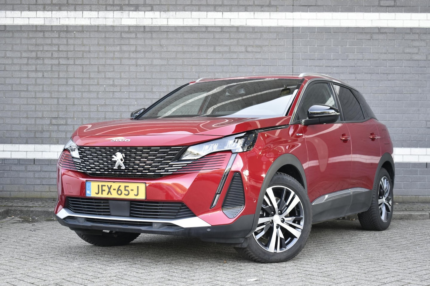 Peugeot 3008 - 1.6 Hybrid 180 Allure Pack / Panoramadak / Nappa leder / Stoelverwarming / 15.022 KM - AutoWereld.nl