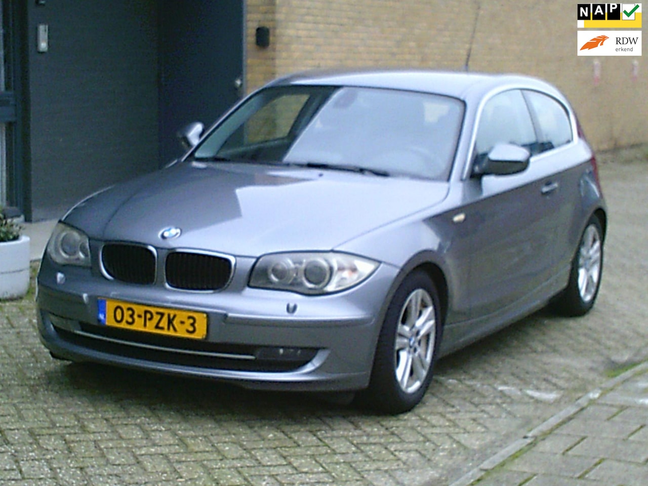 BMW 1-serie - 118i EffDyn. Ed. Business Line Ultimate Edition Airco Navi Leder Cruise - AutoWereld.nl