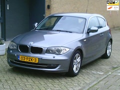 BMW 1-serie - 118i EffDyn. Ed. Business Line Ultimate Edition Airco Navi Leder Cruise