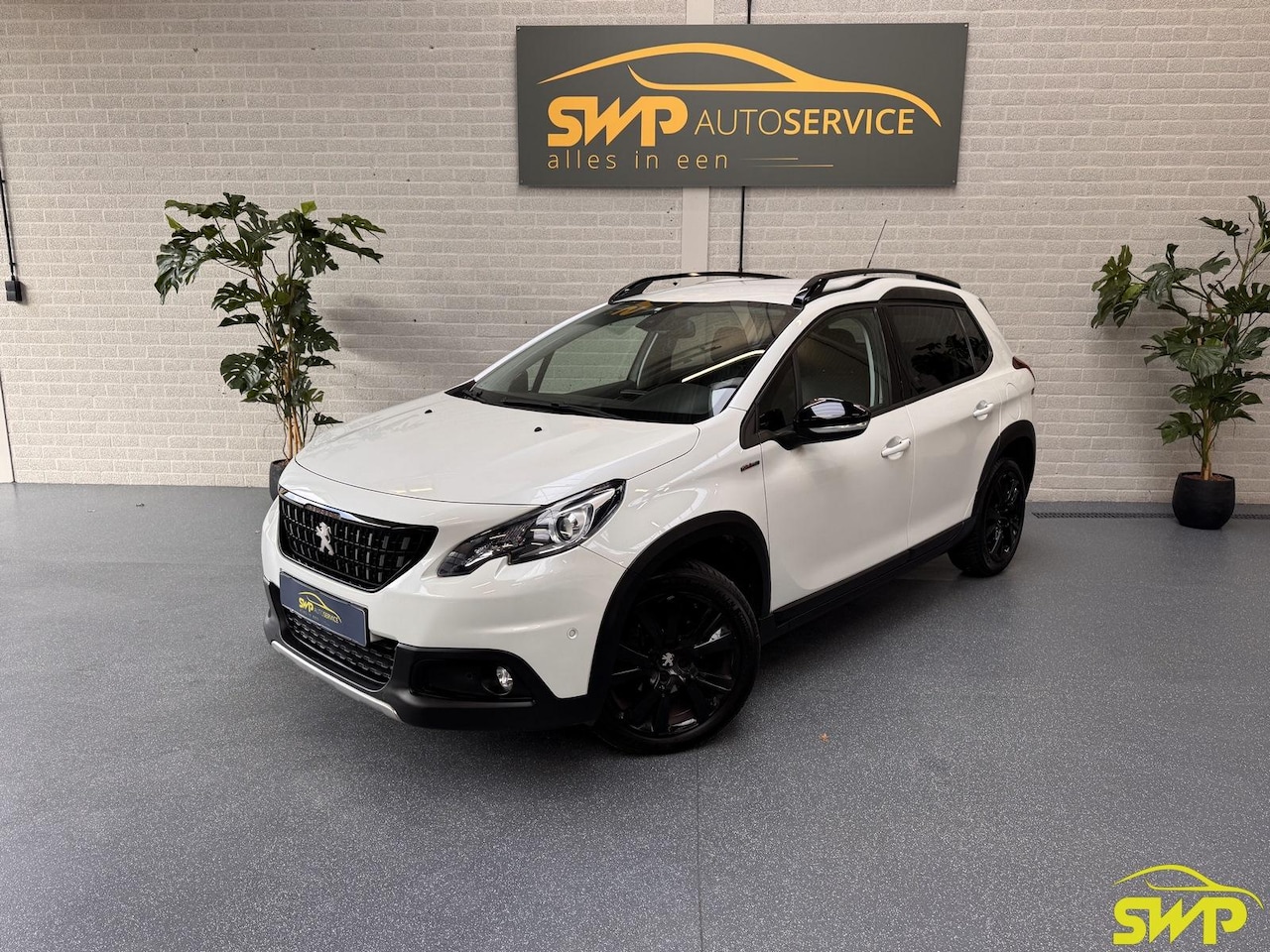 Peugeot 2008 - 1.2 PureTech GT-Line | Navi | Cam - AutoWereld.nl