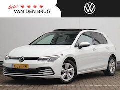 Volkswagen Golf - 1.0 TSI Life | Panoramodak | ACC | Sensoren voor + achter | Regensensor | App Connect |