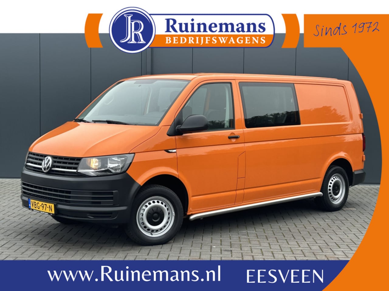 Volkswagen Transporter - 2.0 TDI 102 PK TRENDLINE / L2H1 / 1e EIG. / DUBBEL CABINE / TREKHAAK / AIRCO / CRUISE - AutoWereld.nl