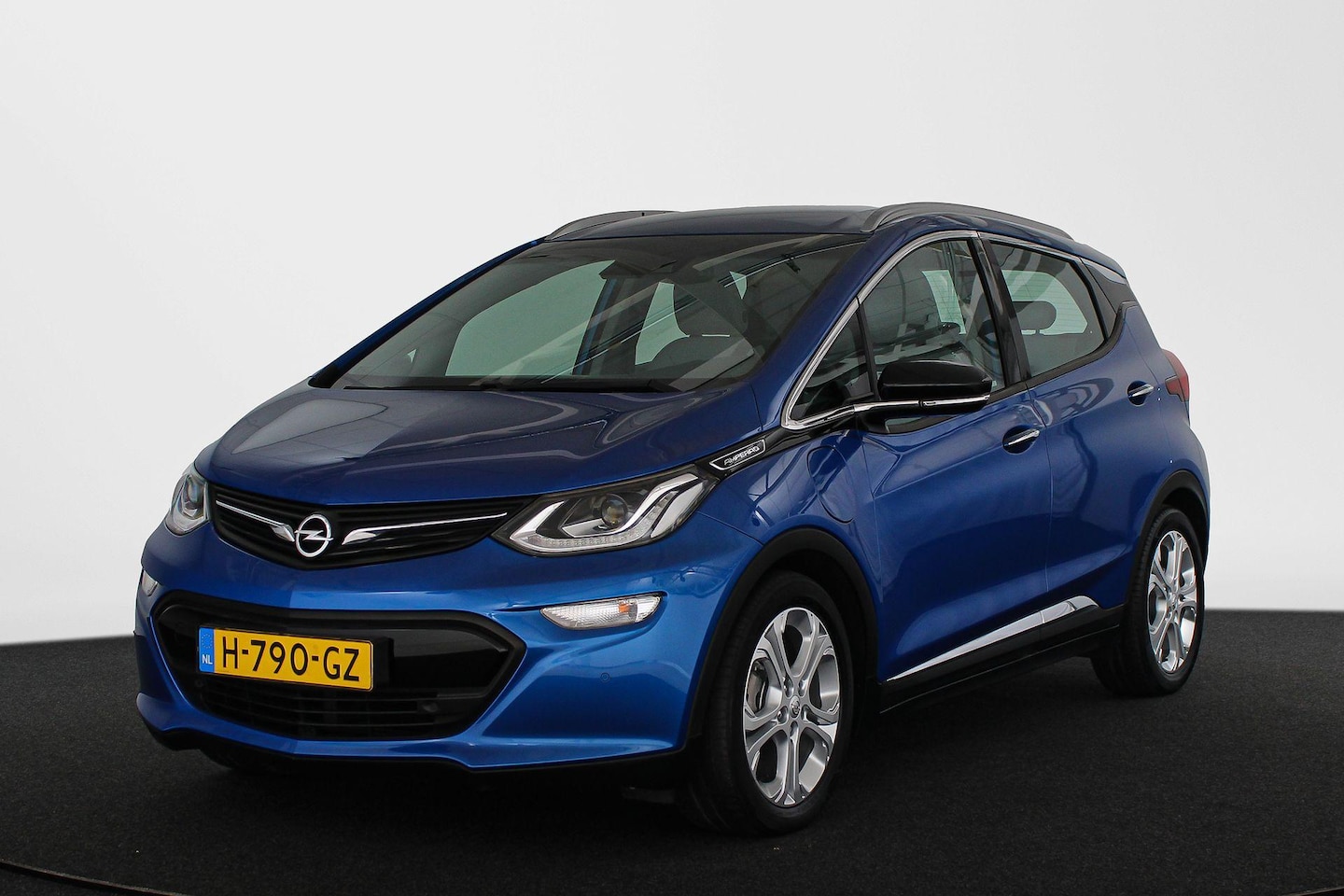 Opel Ampera-e - Business executive 60 kWh SOH 100% Stoelverwarming Climate Control - AutoWereld.nl