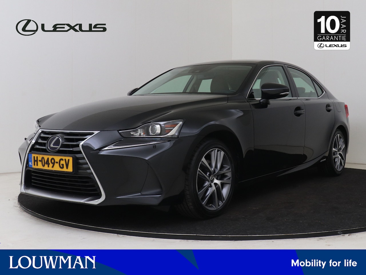 Lexus IS - 300h Hybrid Business Line | BTW Voertuig | Stoelverwarming | Lederenbekleding | - AutoWereld.nl