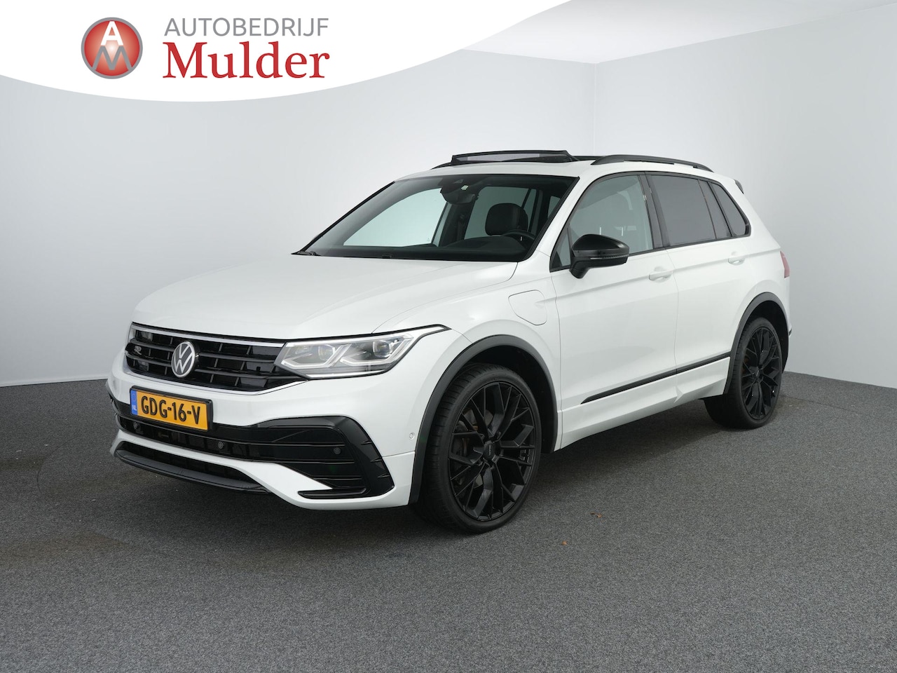 Volkswagen Tiguan - 1.4 TSI eHybrid R-Line Business+ | 21inch | Black Style | Pano | HUD | - AutoWereld.nl