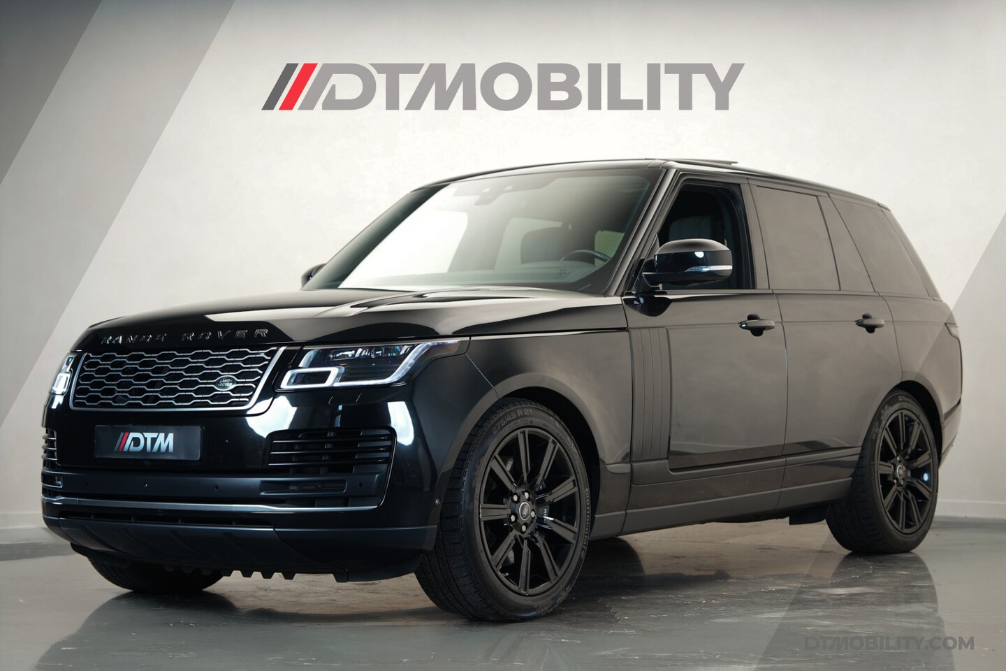 Land Rover Range Rover - P400e Vogue | Panorama | Standkachel - AutoWereld.nl