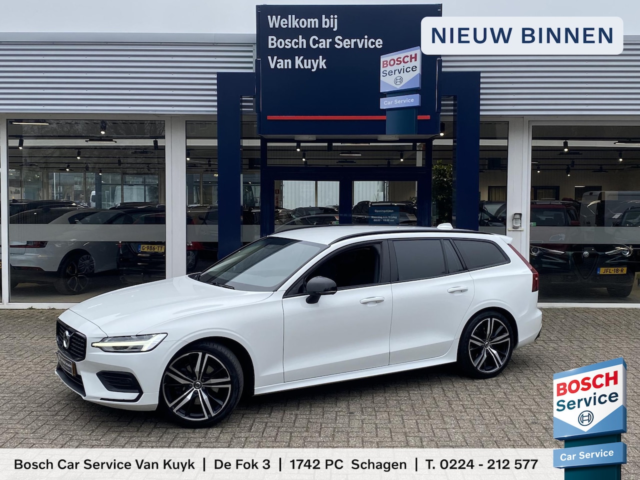 Volvo V60 - 2.0 B3 Momentum Advantage / Automaat / NL-Auto / Dealer-Onderhouden / 1e-Eigenaar /  Adapt - AutoWereld.nl