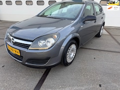 Opel Astra - 1.6 Essentia
