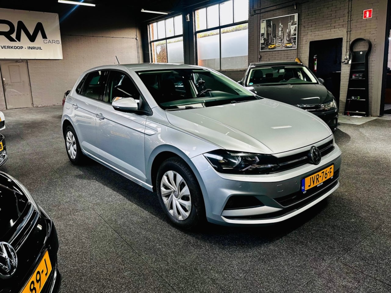 Volkswagen Polo - 1.0 MPI Beats - Climate control - APK - LED - PDC V+A - AutoWereld.nl
