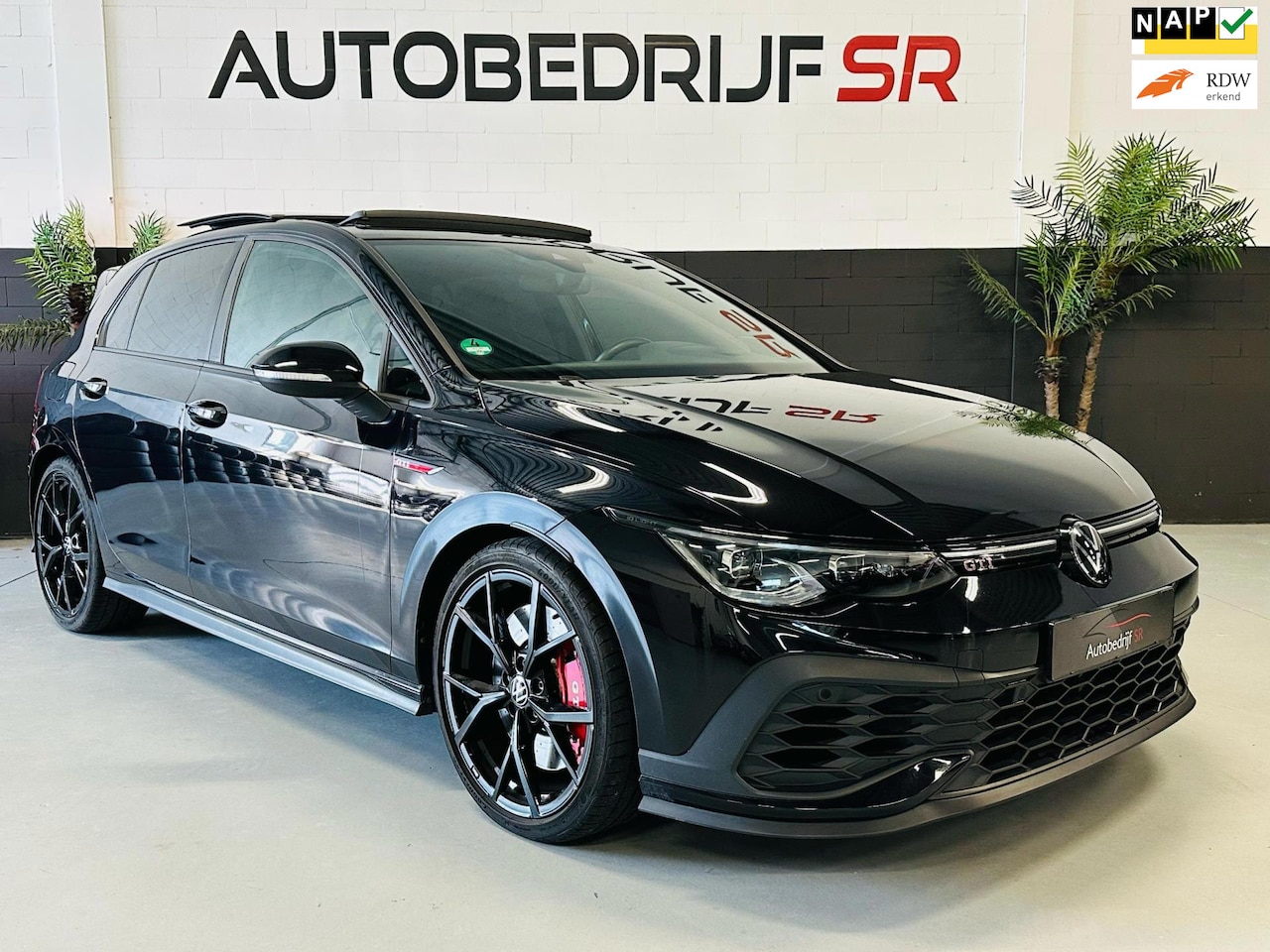 Volkswagen Golf - 2.0 TSI GTI IQ-Lights! Clubsport 300PK Headup Display! Camera! Weinig KM! - AutoWereld.nl