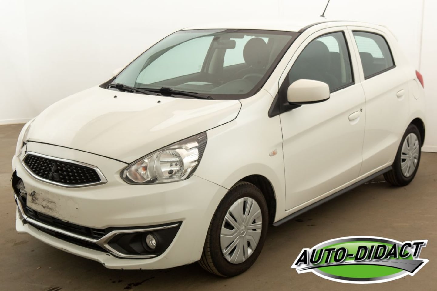 Mitsubishi Space Star - 1.0 Cool+ 104.115 km NAP Airco - AutoWereld.nl