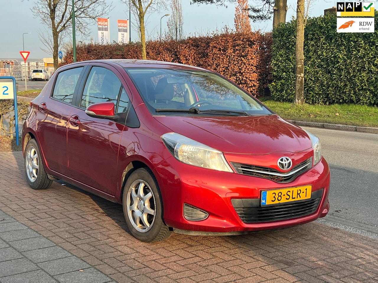 Toyota Yaris - 1.0 VVT-i Aspiration 1.0 VVT-i Aspiration ** - AutoWereld.nl
