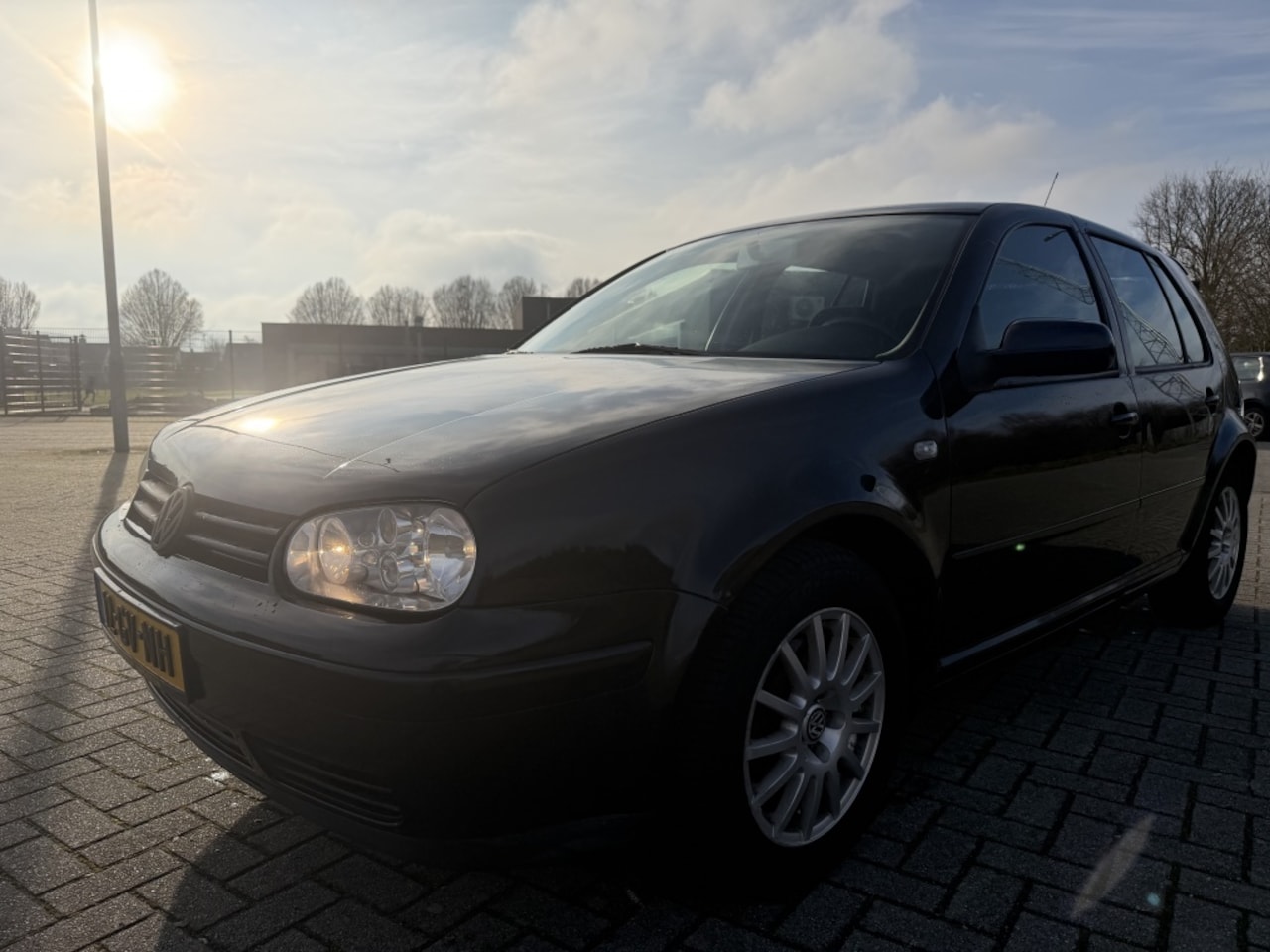 Volkswagen Golf - 2.0 Highline Clima Cruise Control 5 Deurs - AutoWereld.nl