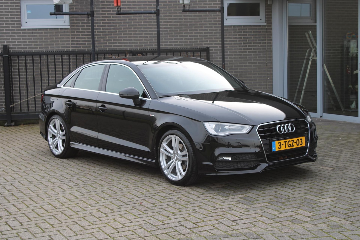 Audi A3 Limousine - 1.4 TFSI CoD Ambition Pro L. S Line 2x NL Auto!! - AutoWereld.nl