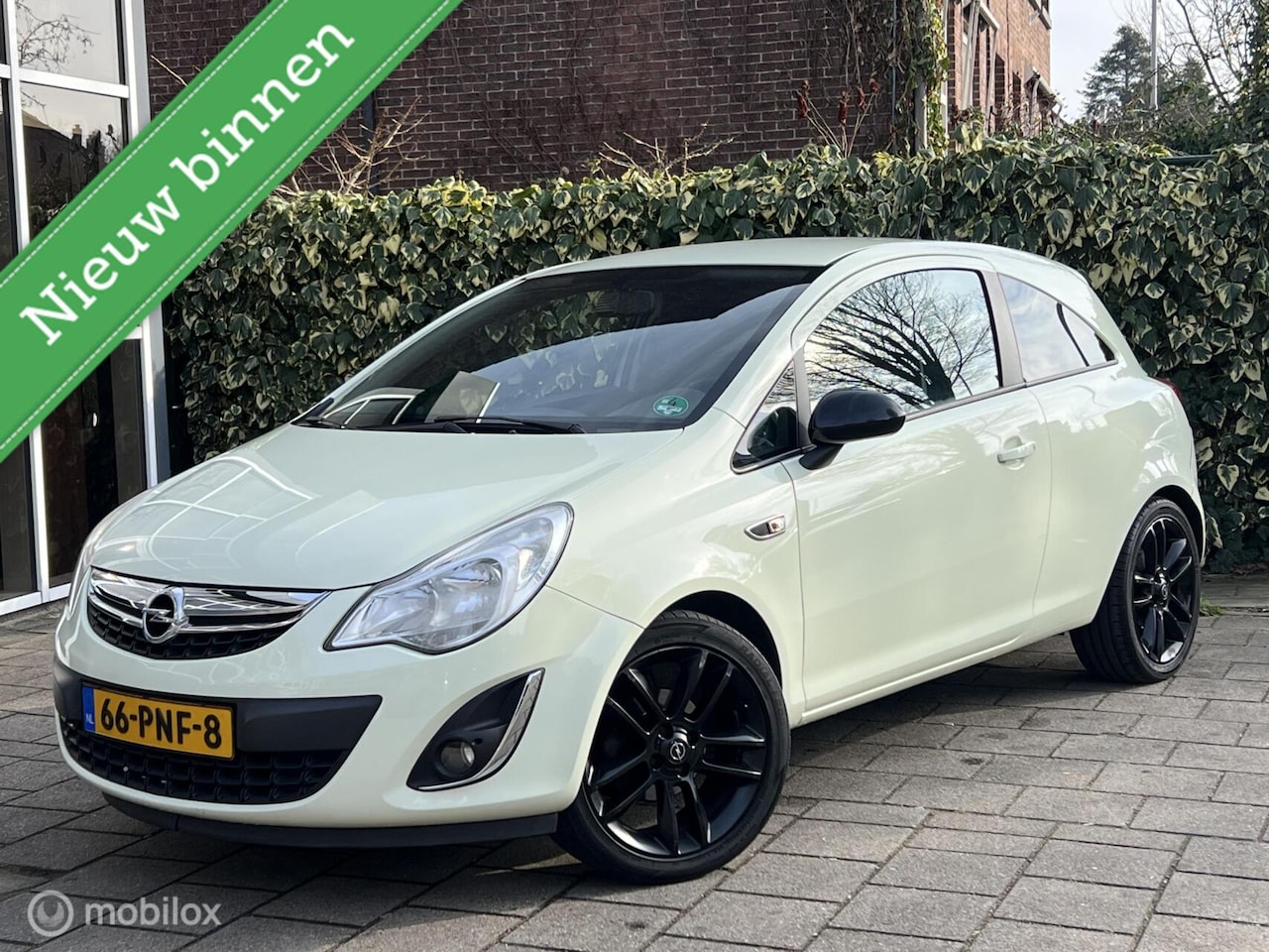 Opel Corsa - 1.4-16V 1.4-16V nieuwe apk! - AutoWereld.nl