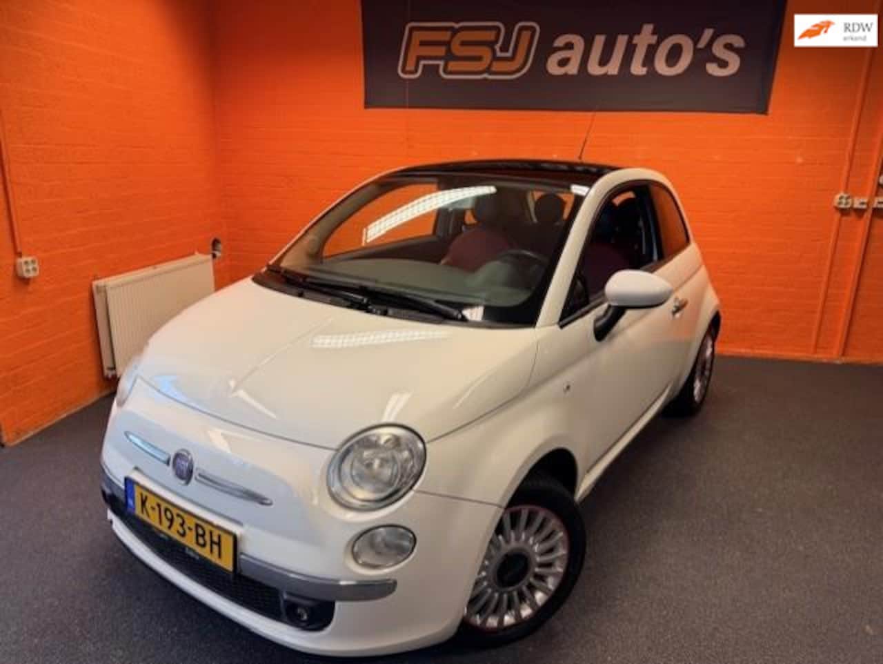 Fiat 500 - 1.2 NAKED / PANO / LEDER / AIRCO / TOPSTAAT!! - AutoWereld.nl