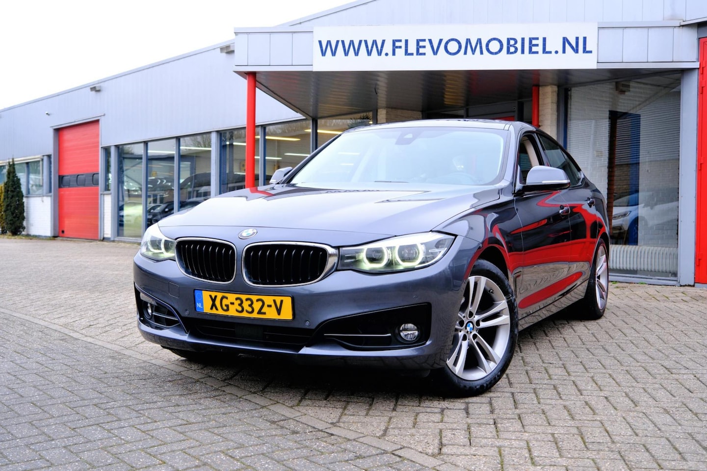 BMW 3-serie Gran Turismo - 320i High Executive Aut. Pano|Leder|Sportstoelen|Navi|Cam - AutoWereld.nl