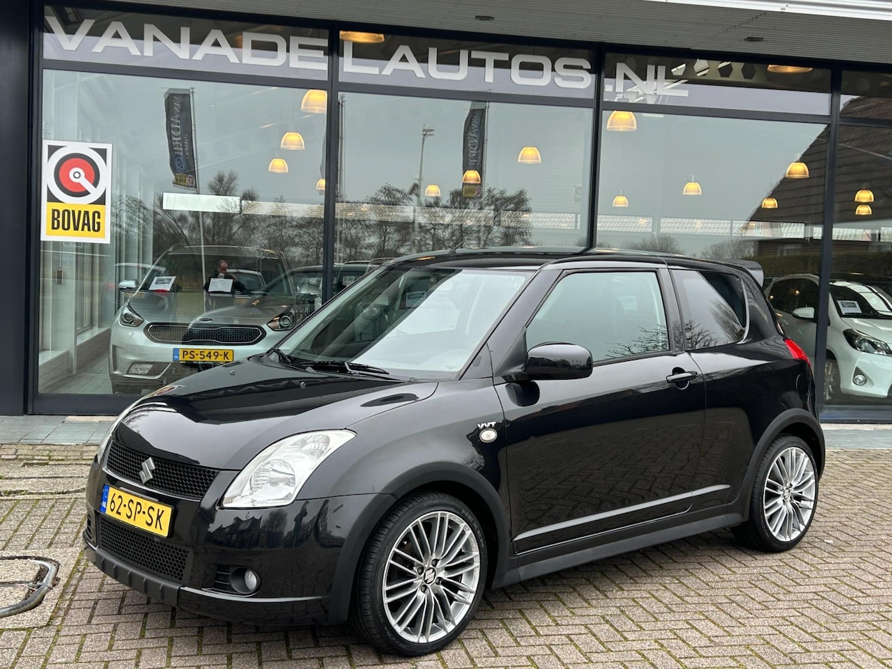 Suzuki Swift - 1.5 Exclusive Airco 17" LM-Velgen Achterspoiler Keyless-Entry! - AutoWereld.nl