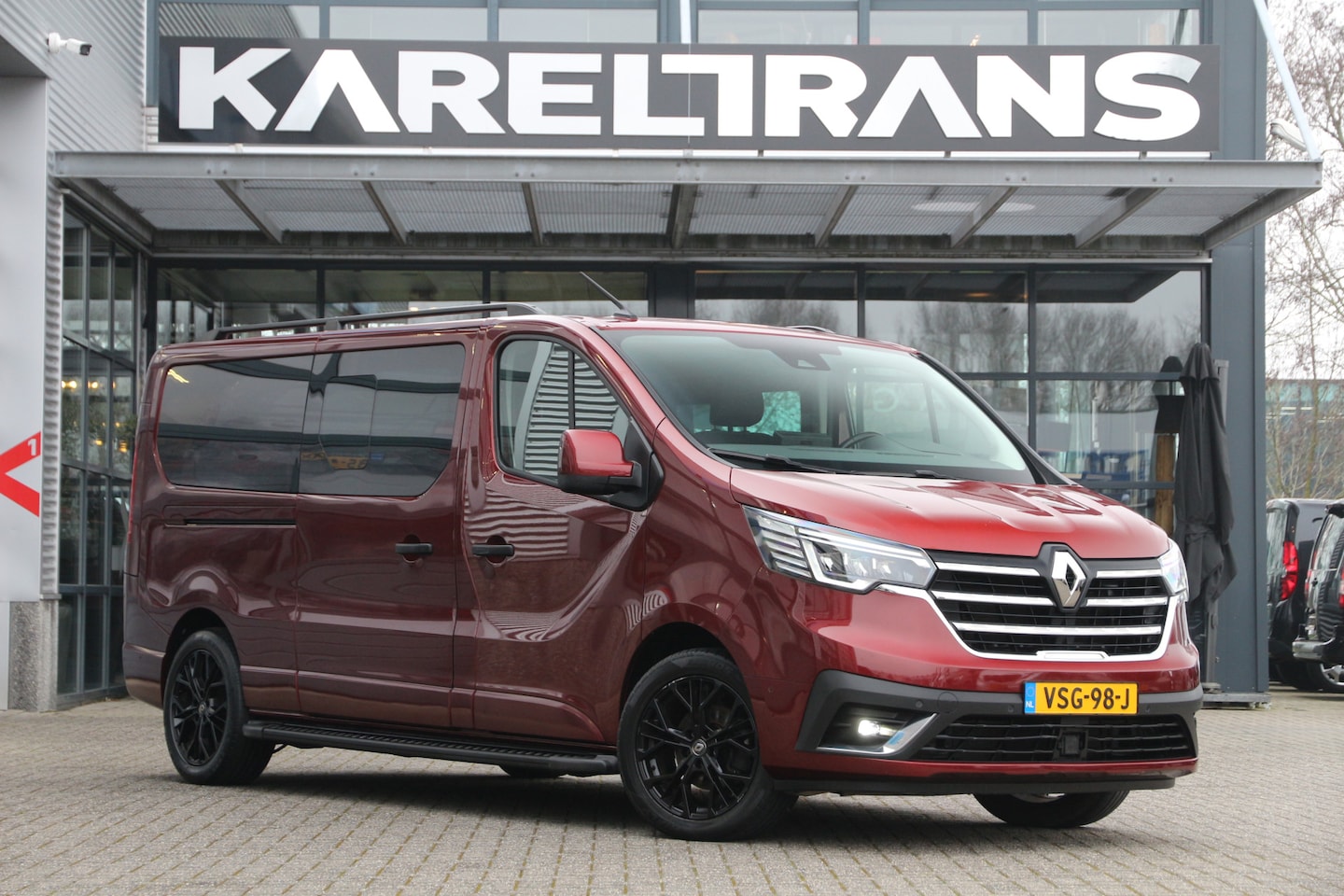 Renault Trafic - 2.0 DCI 170 | Aut. | DC | 2x Schuifdeur | Keyless | Camera | Clima.. - AutoWereld.nl