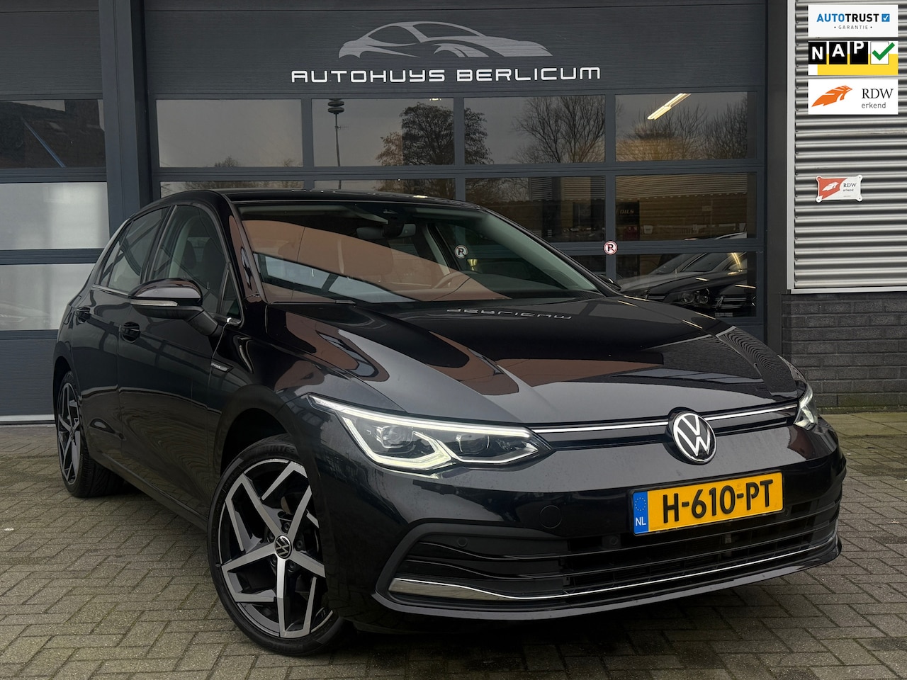 Volkswagen Golf - 1.5 TSI Highline Business R Line VOL OPTIE Pano Sfeer Carplay Stoel & Stuur verwarming - AutoWereld.nl