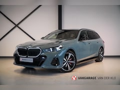 BMW 5-serie Touring - 550e xDrive M-Sport Pro | M-Seats | Panorama | Driving Ass. Prof. | Stoelvent. | Trekhaak