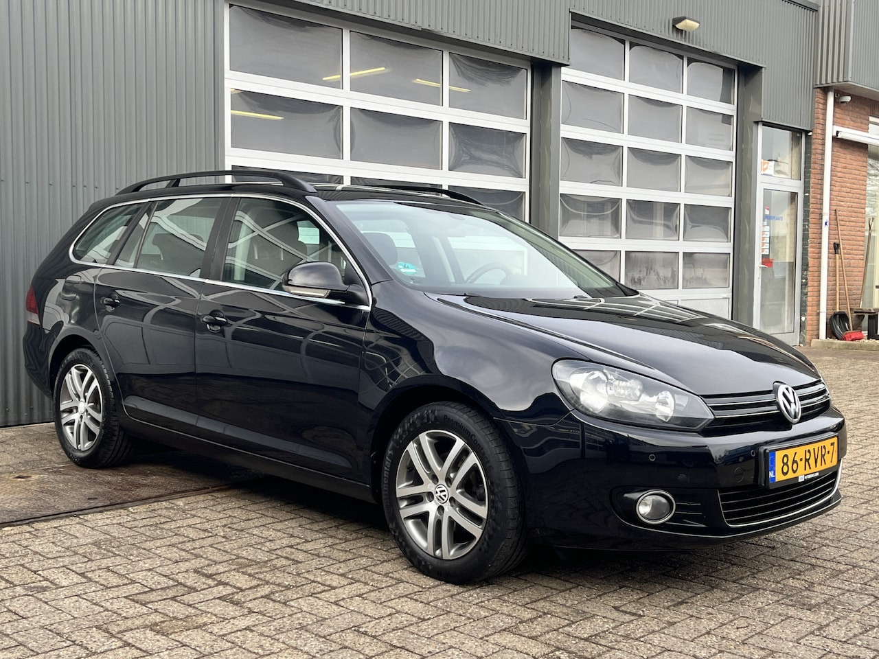 Volkswagen Golf Variant - 1.2 TSI Airco Cruise controle Schuif kantel dak Achterruitrij camera Navigatiesysteem Tele - AutoWereld.nl