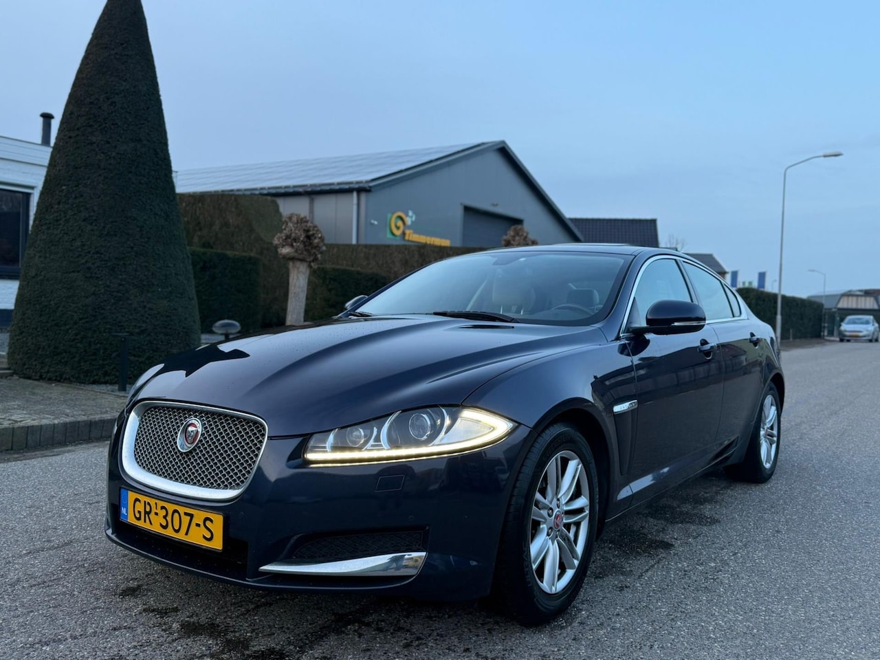 Jaguar XF - 2.2D R-Sport L.E. 2014 Navi/Dakraam/Lmv - AutoWereld.nl