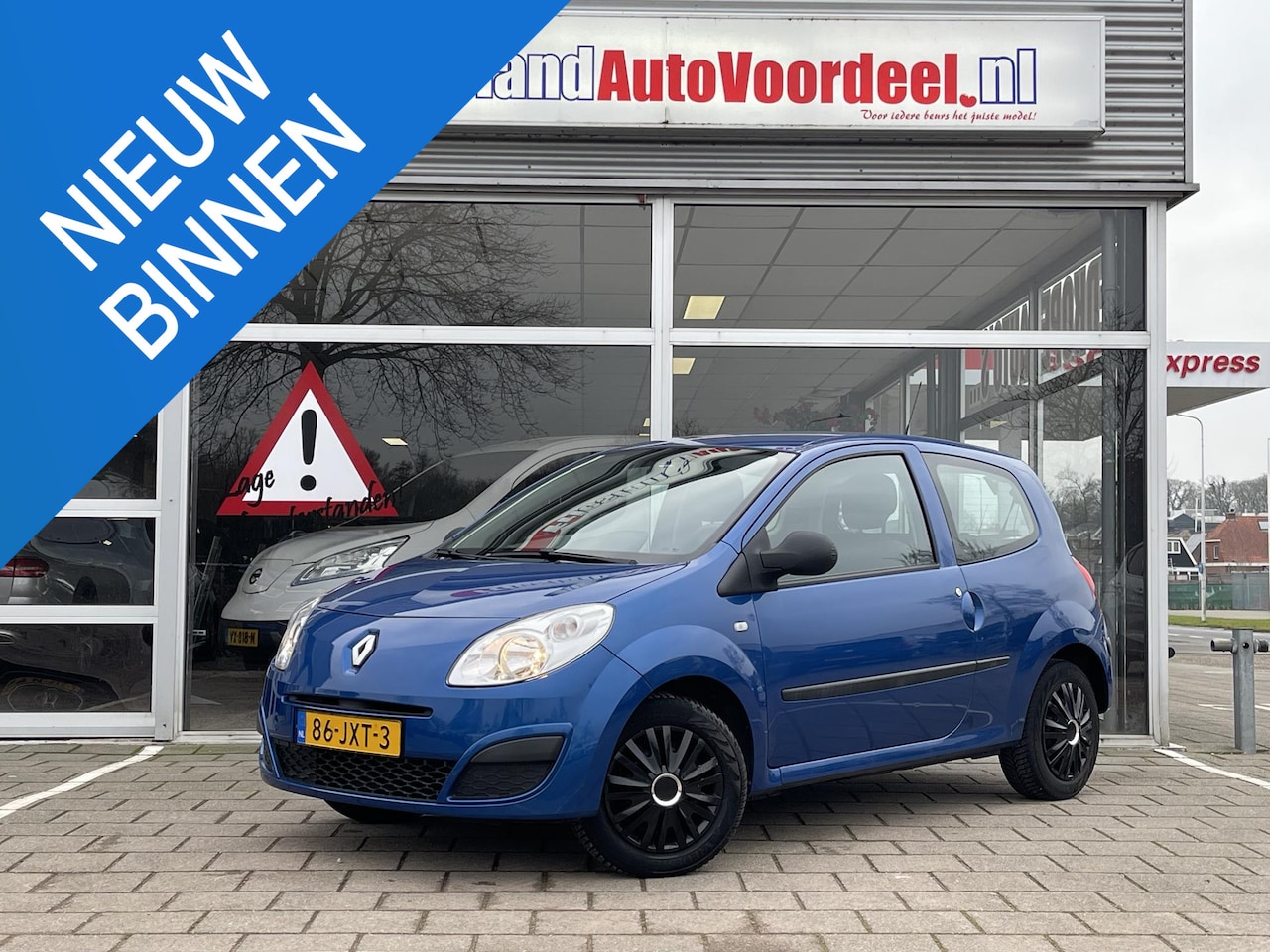 Renault Twingo - 1.2 Authentique /Centrale deur vergr./2e eigenaar/77.671 km NAP/ - AutoWereld.nl
