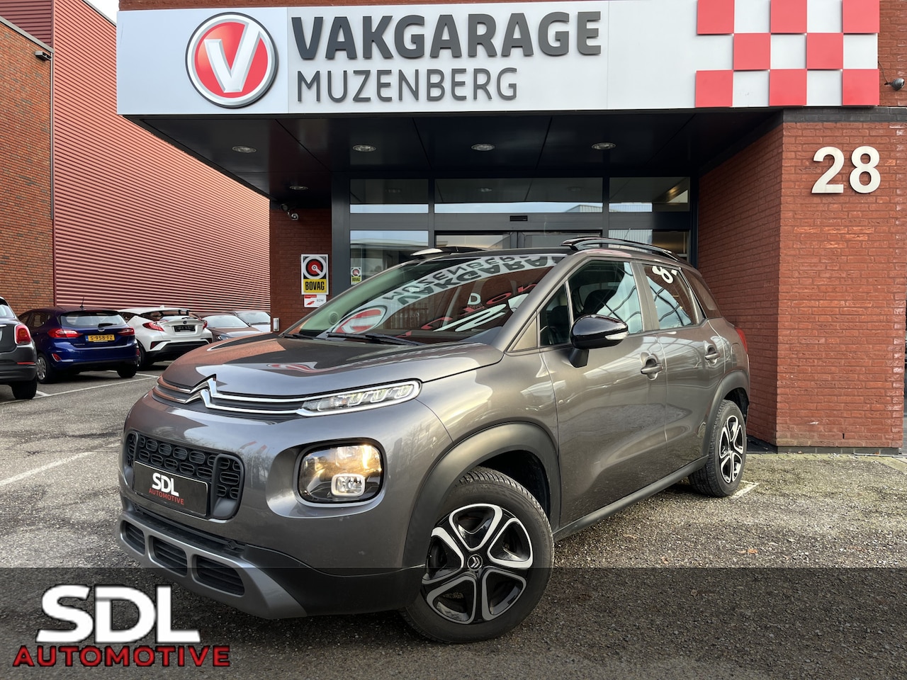 Citroën C3 Aircross - 1.2 PureTech S&S Feel // CRUISE CONTROL // AIRCO // NAVI // APPLE-ANDROID AUTO // PARKEERS - AutoWereld.nl