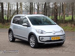 Volkswagen Up! - 1.0 cross up BlueMotion | 2013 | Stoelverwarming | Navi |