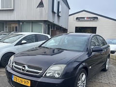 Opel Vectra GTS - 3.2 V6 Automaat Elegance 211 pk Vol leder, Navigatie enz enz. Lichte deur schade, verder e