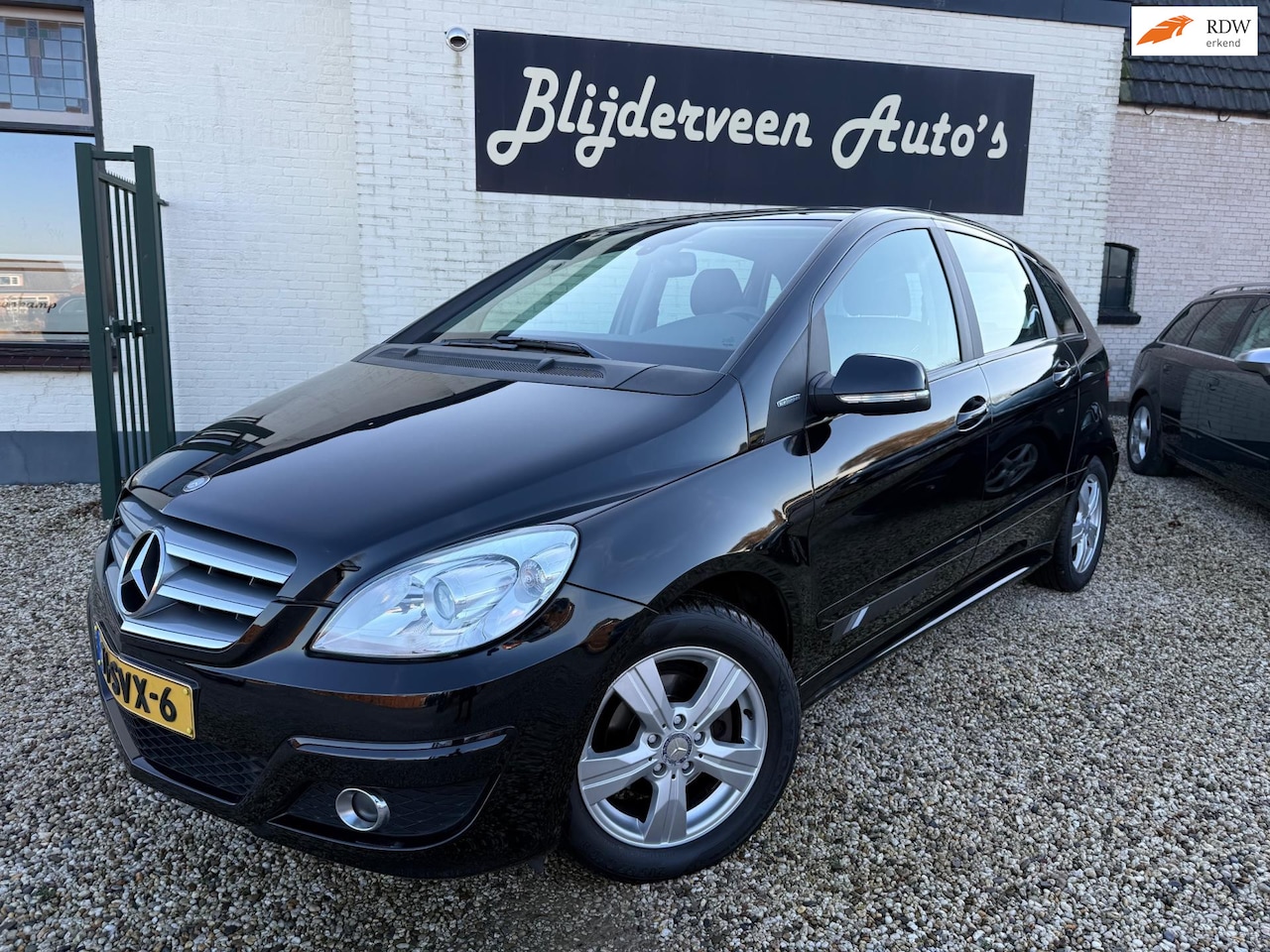 Mercedes-Benz B-klasse - 180 BlueEFFICIENCY Business CLass Airco | Stoel VW | Navi | PDC | Trekhaak - AutoWereld.nl